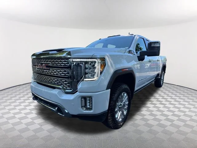 Used 2021 WHITE FROST TRICOAT GMC Denali image 1