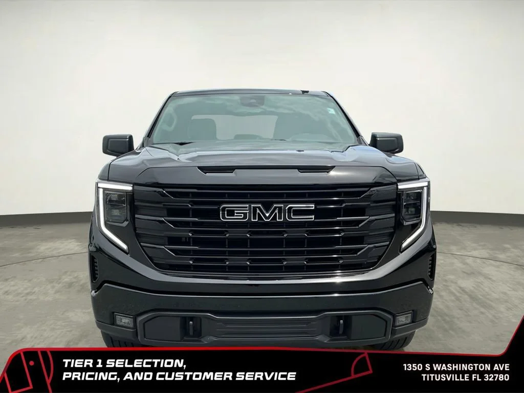 Used 2025 Onyx Black GMC Elevation image 19