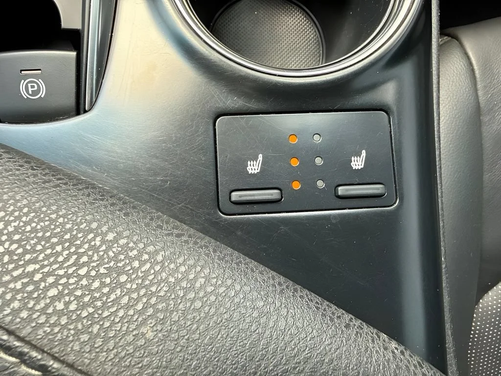 Used 2019  Toyota XSE image 23
