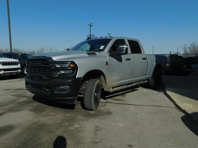 New 2026 Silver-Zynith Exterior Paint RAM Tradesman image 4