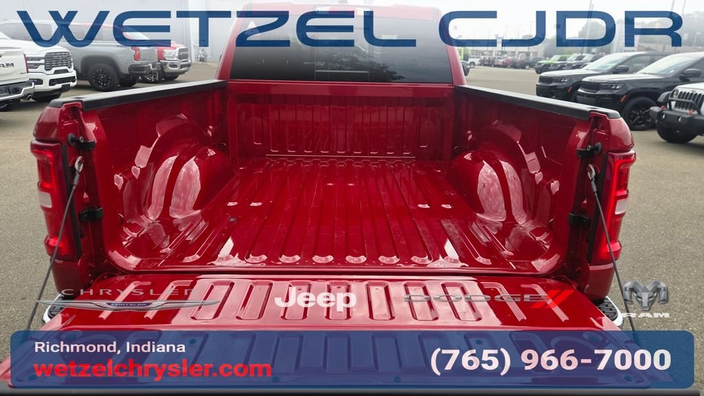 New 2026 Molten Red Pearl-Coat Exterior Paint RAM Big Horn/Lone Star image 9