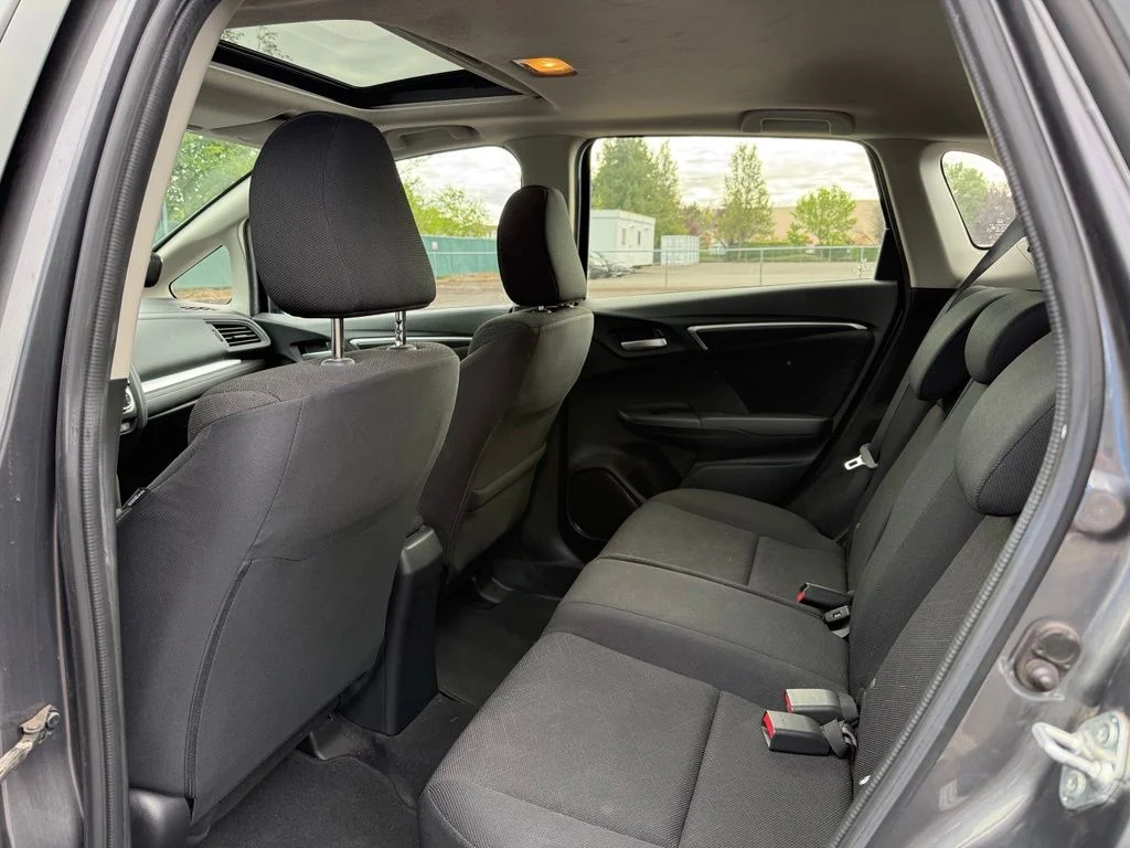 Used 2017 Modern Steel Metallic Honda EX image 18