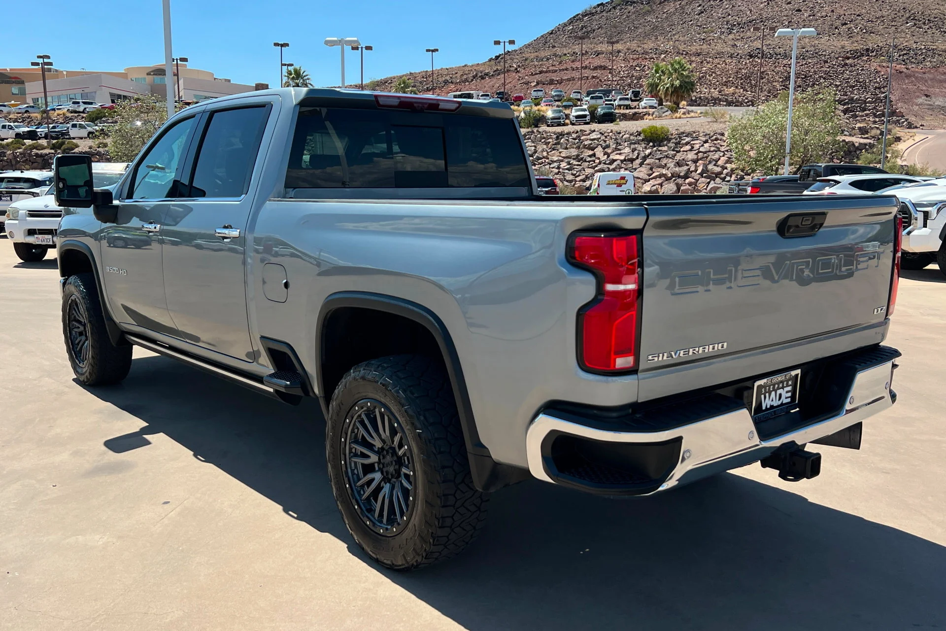 2024 Chevrolet Silverado 3500HD LTZ - Photo 3