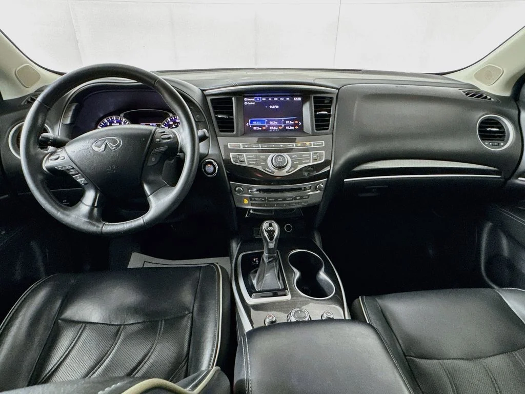 Used 2019 Black INFINITI LUXE image 28
