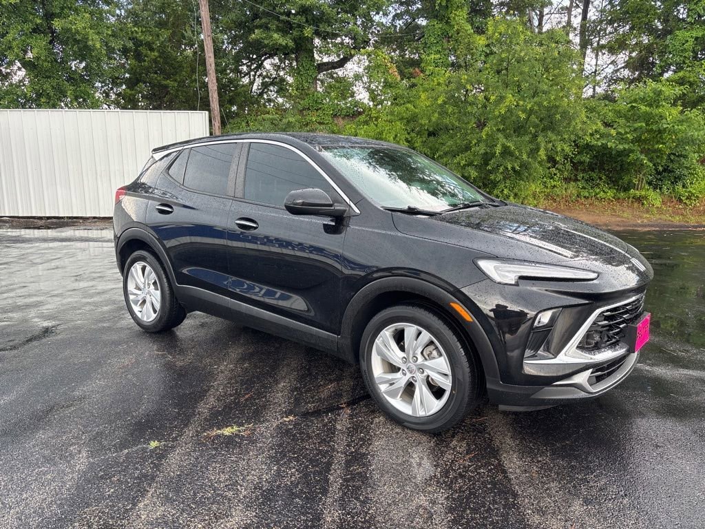 2024 Buick Encore GX Preferred's photo
