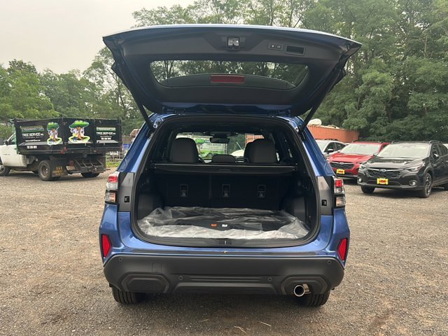 New 2026 DAYBREAK BLUE PEARL Subaru Limited image 11