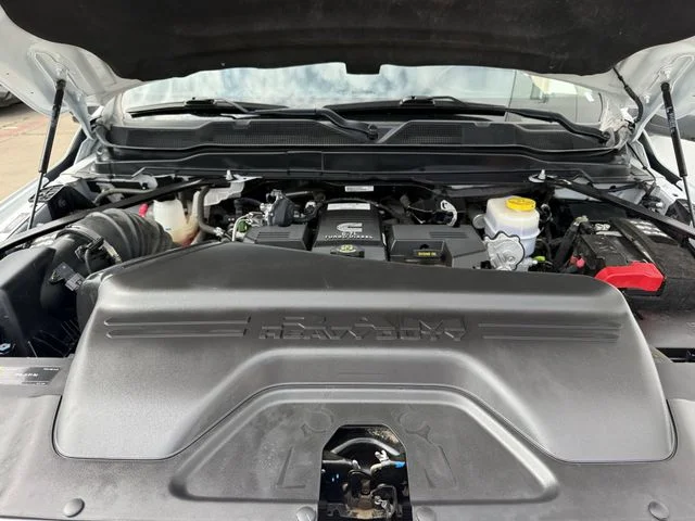 Used 2024 White Ram Laramie image 25