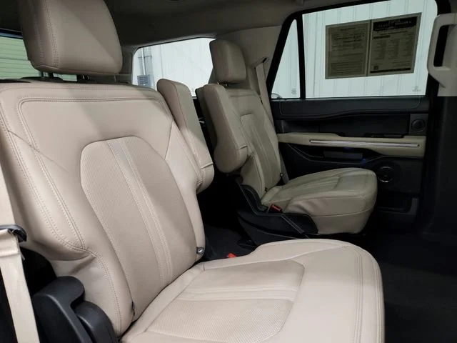 Used 2024 White Ford Limited image 42