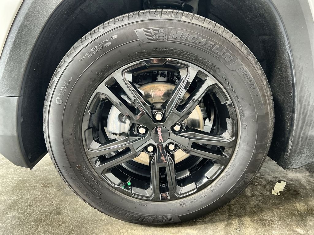 2024 GMC Terrain SLE - Photo 18