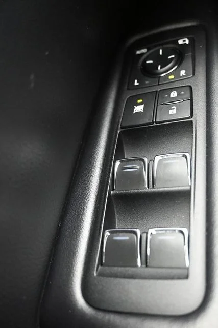 Used 2021 White Lexus 350 image 25