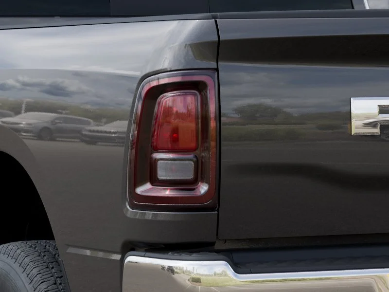 New 2026 Granite Crystal Metallic Clear-Coat Exterior Paint RAM TRADESMAN image 5