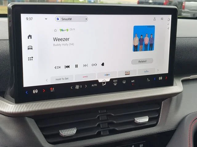 Used 2025 Gray Ford ST-Line image 21