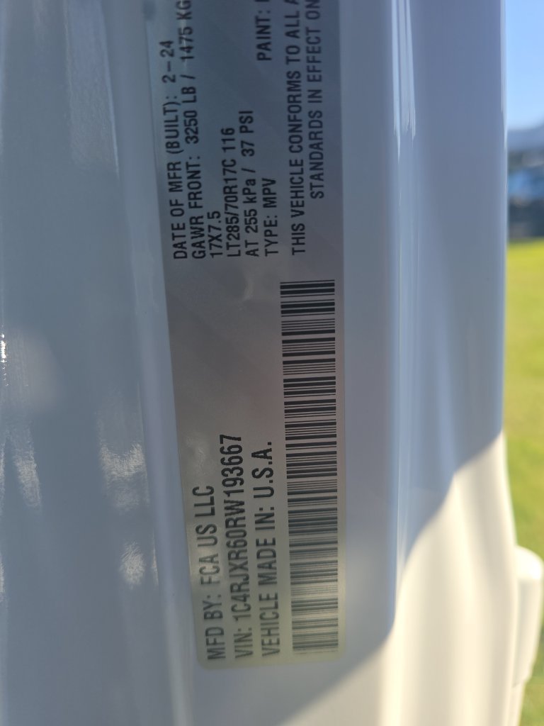 Used 2024 White Jeep Rubicon 4xe image 25