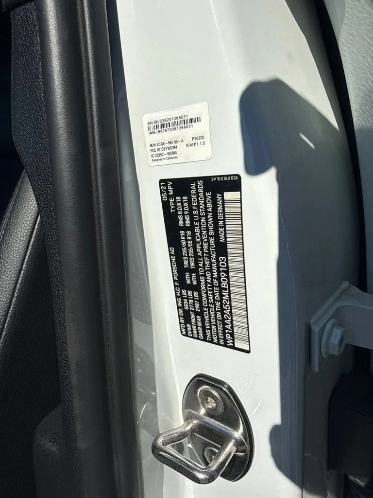Used 2021  Porsche  image 38
