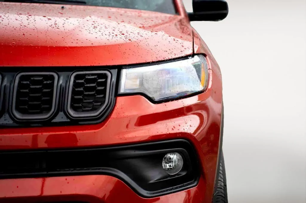 New 2026 Red Jeep Latitude image 8