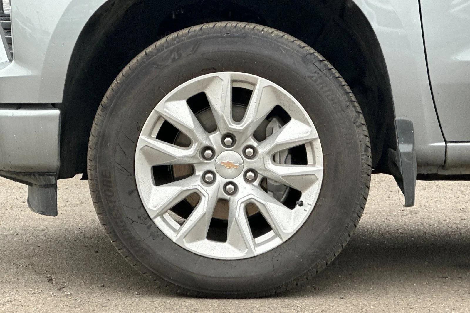 Used 2024 Sterling Gray Metallic Chevrolet Custom image 26