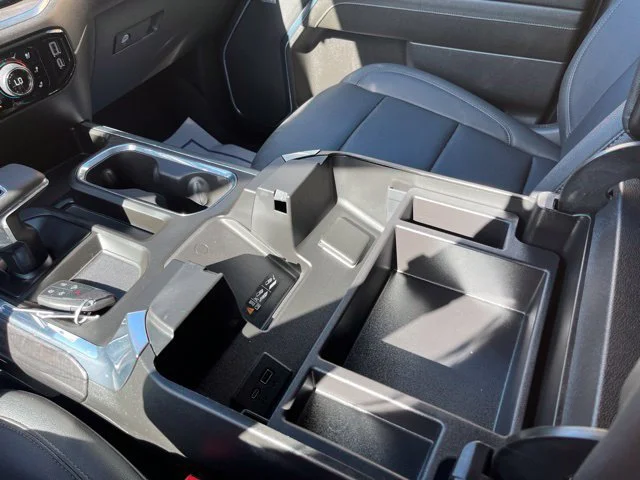 2024 Chevrolet Silverado 1500 LTZ - Photo 31