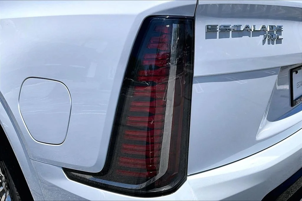 New 2026 Vibrant White Tricoat Cadillac Luxury image 15