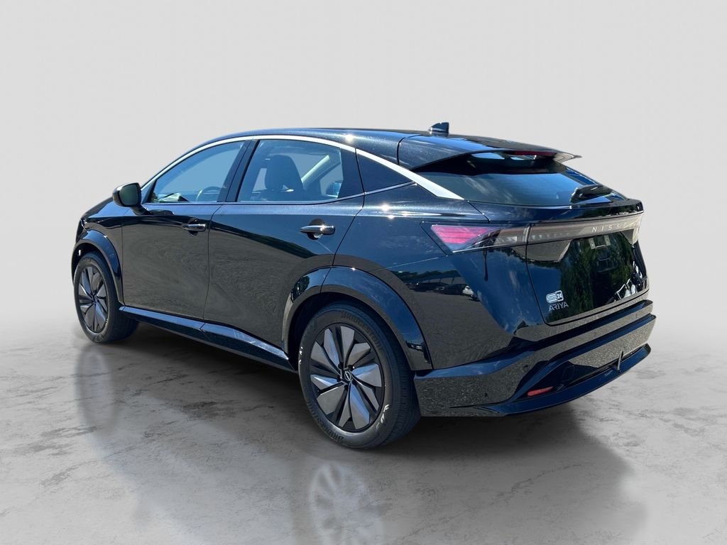 Used 2023 Black Nissan ENGAGE image 3