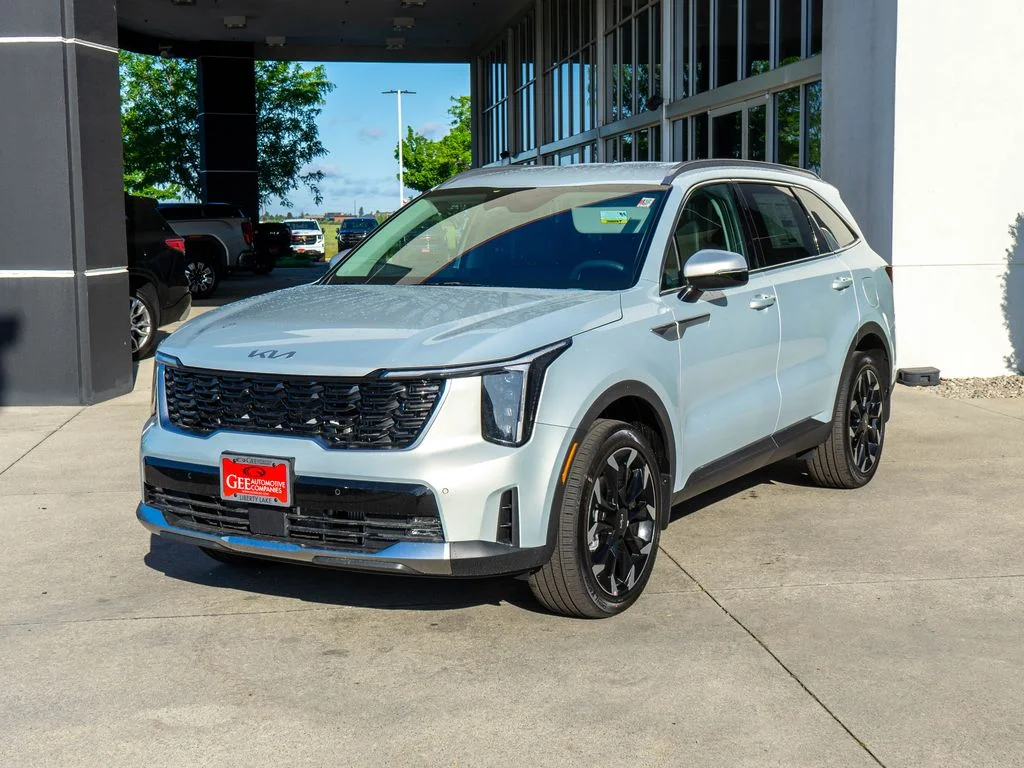 New 2026 Ivory Silver Kia EX image 3