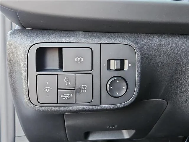 New 2025 Serenity White Hyundai SE image 15