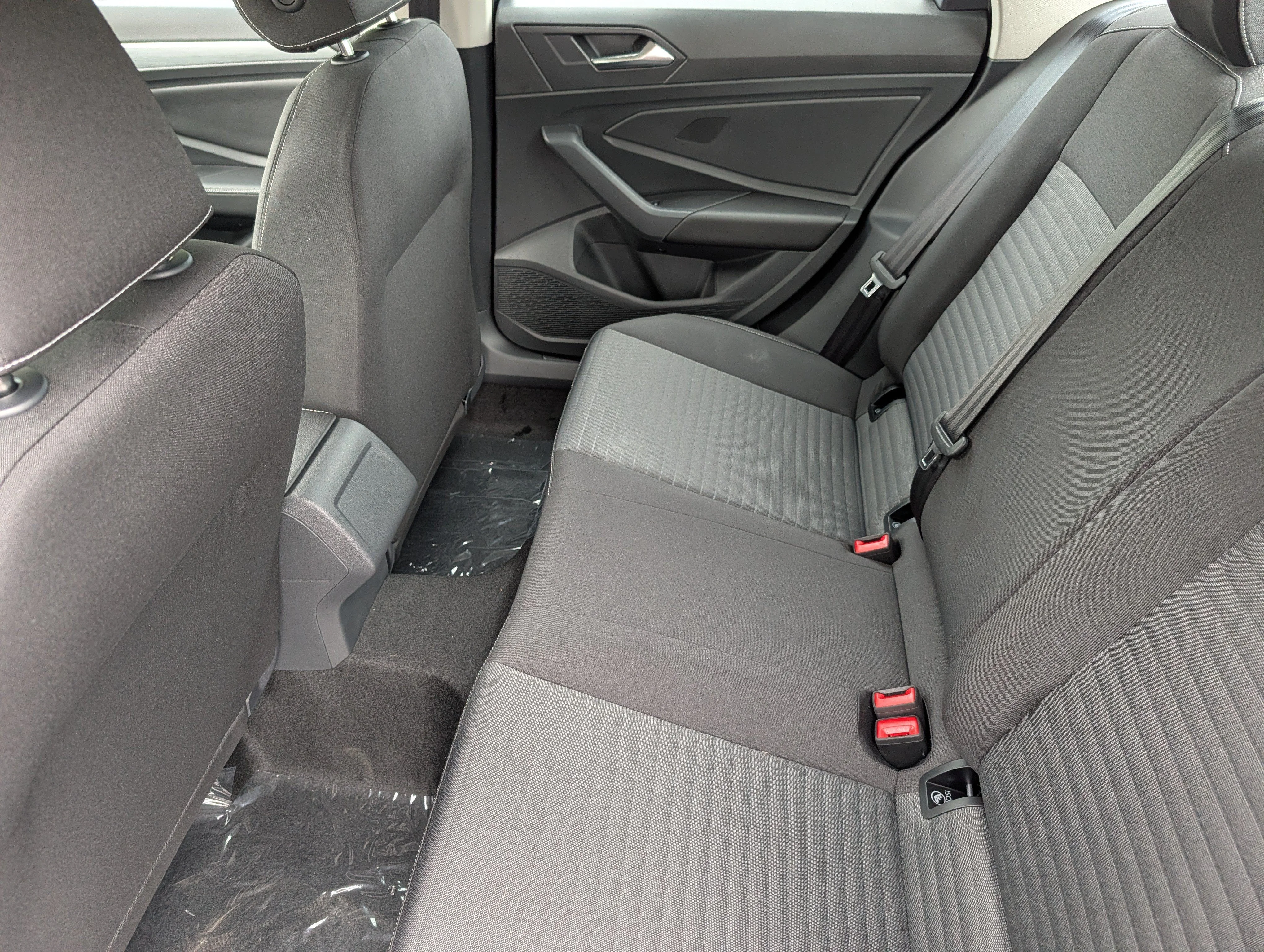 New 2026 Platinum Gray Metallic Volkswagen S image 7