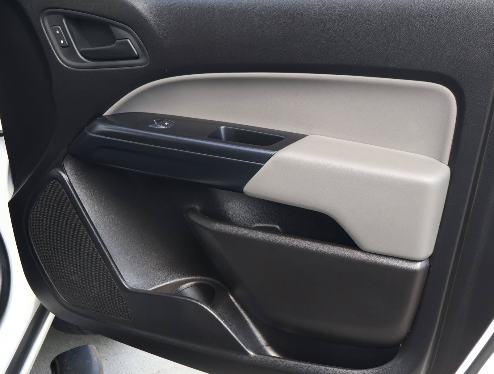 Used 2019 Summit White Chevrolet Work Truck image 14