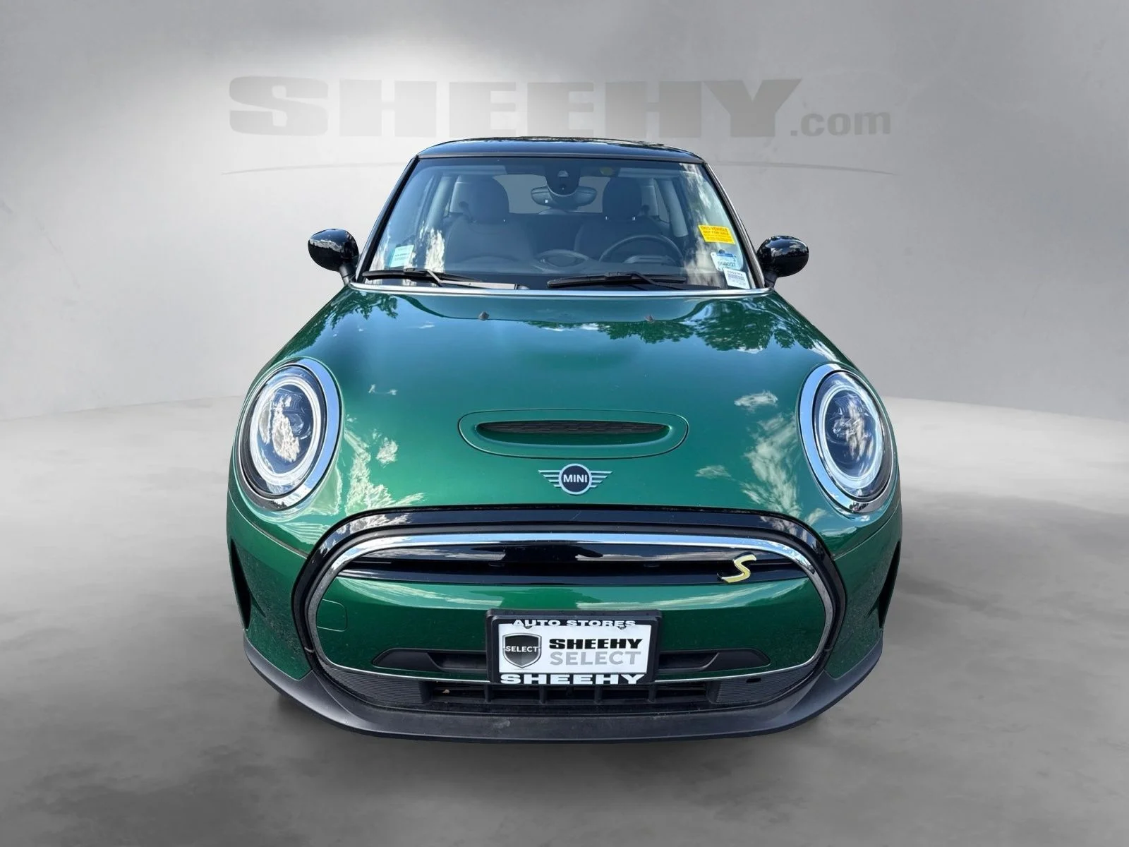 Used 2024 Green MINI Signature image 20