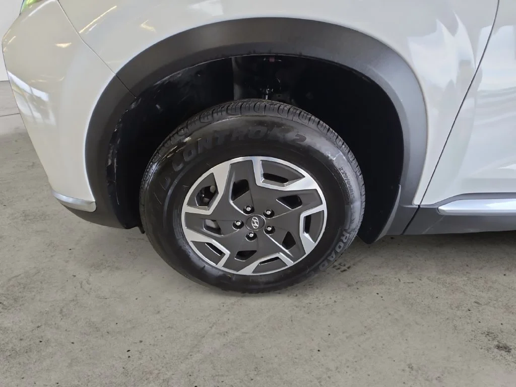 Used 2022 Gray Hyundai Blue image 13
