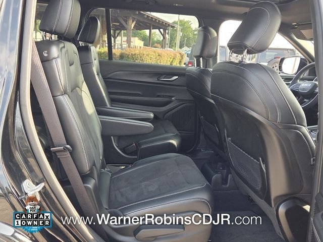 Used 2025 Black Jeep Altitude X image 18