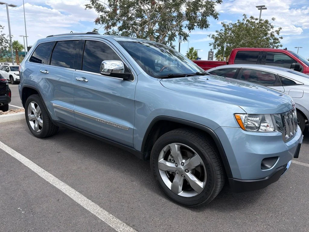 Used 2013 Beige Jeep Overland image 8