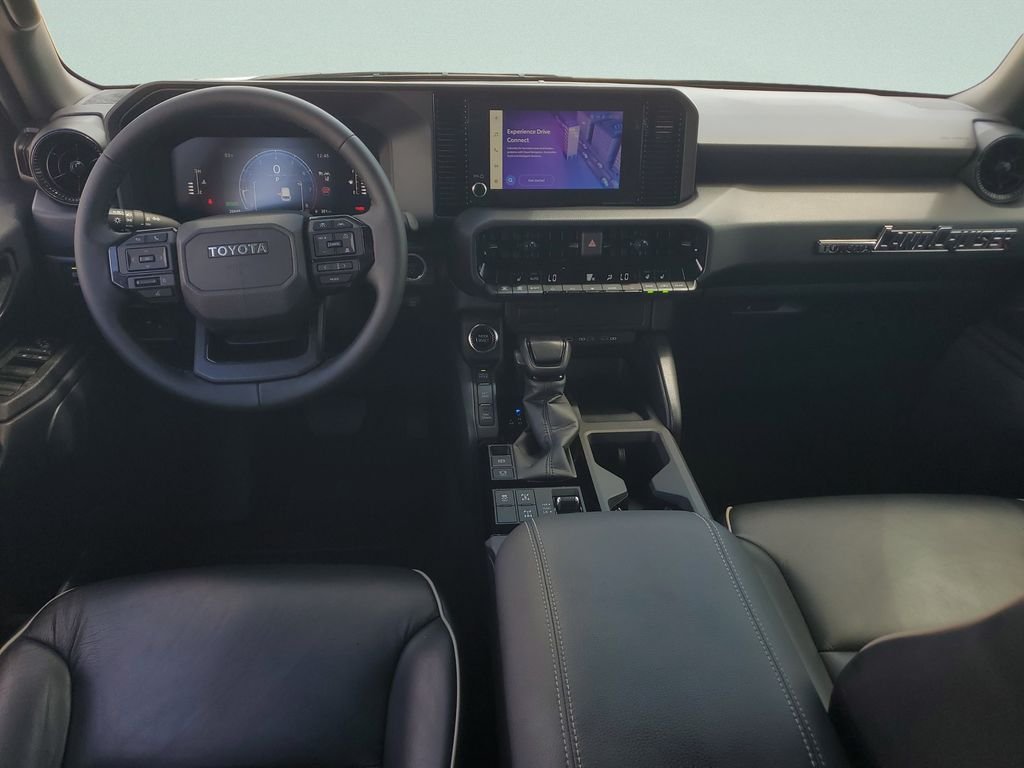 Certified Used 2025  Toyota 1958 image 11