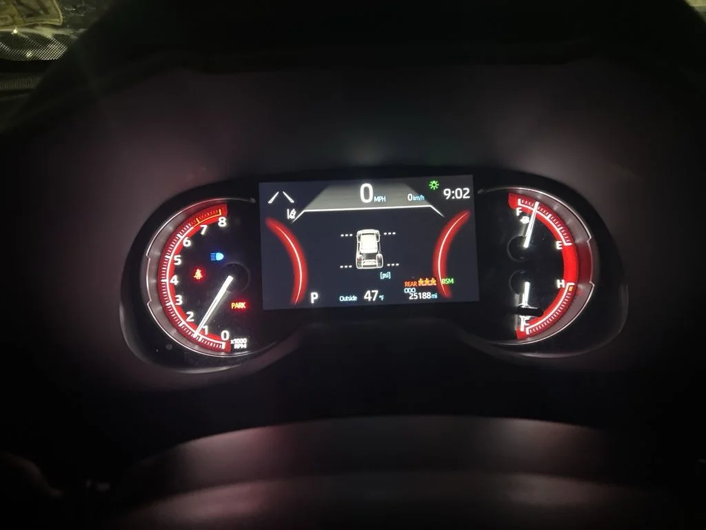 Used 2025 White Toyota XLE image 19