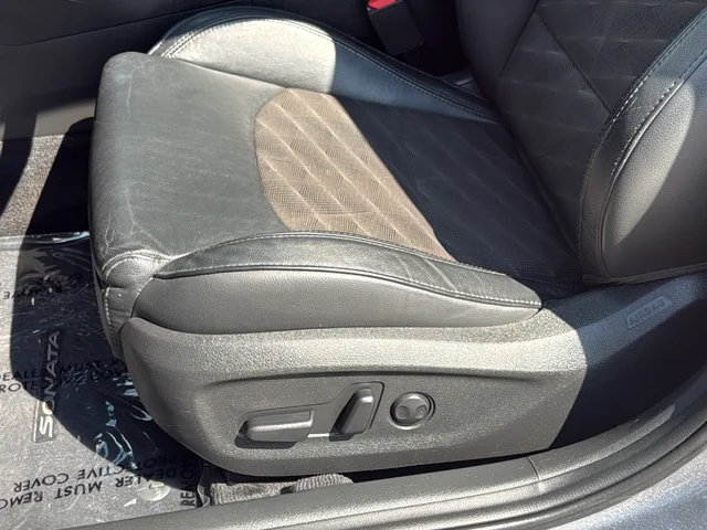 Used 2018 Gray Hyundai Sport image 17