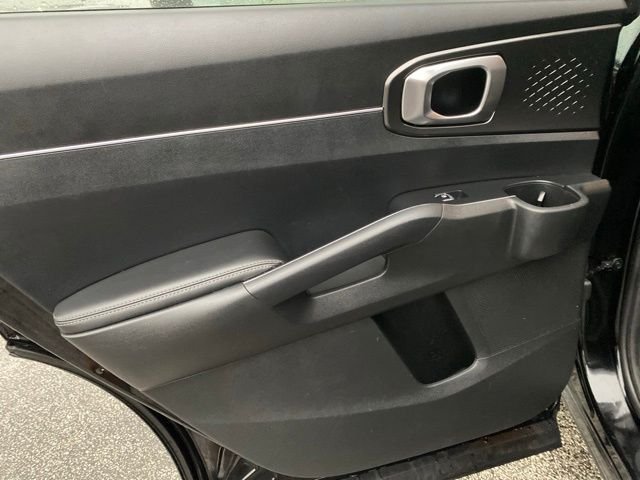Used 2022 Black Kia S image 32