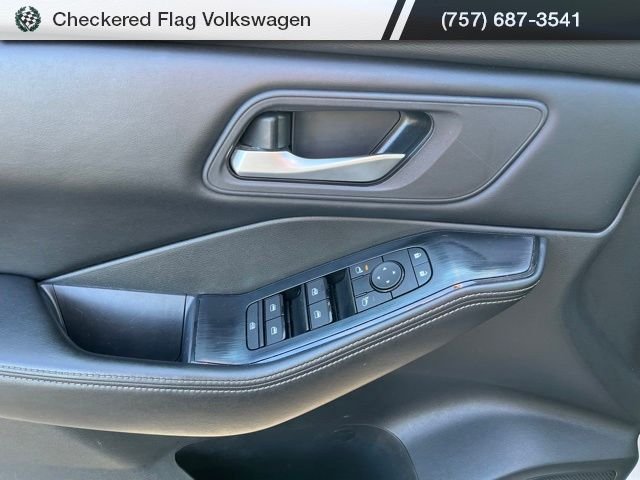 Used 2024 Brilliant Silver Metallic Nissan SV image 13