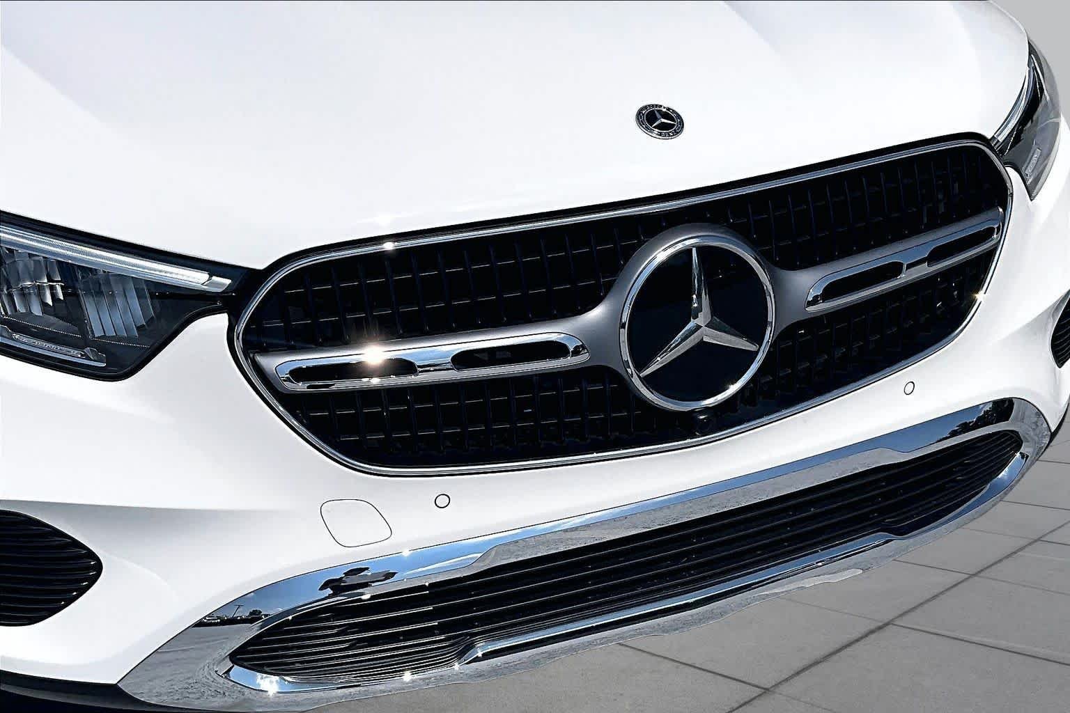 Used 2026 Polar White Mercedes-Benz GLC 300 image 30