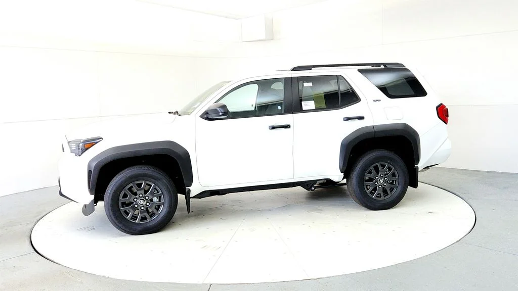 New 2026 Ice Cap Toyota SR5 image 3
