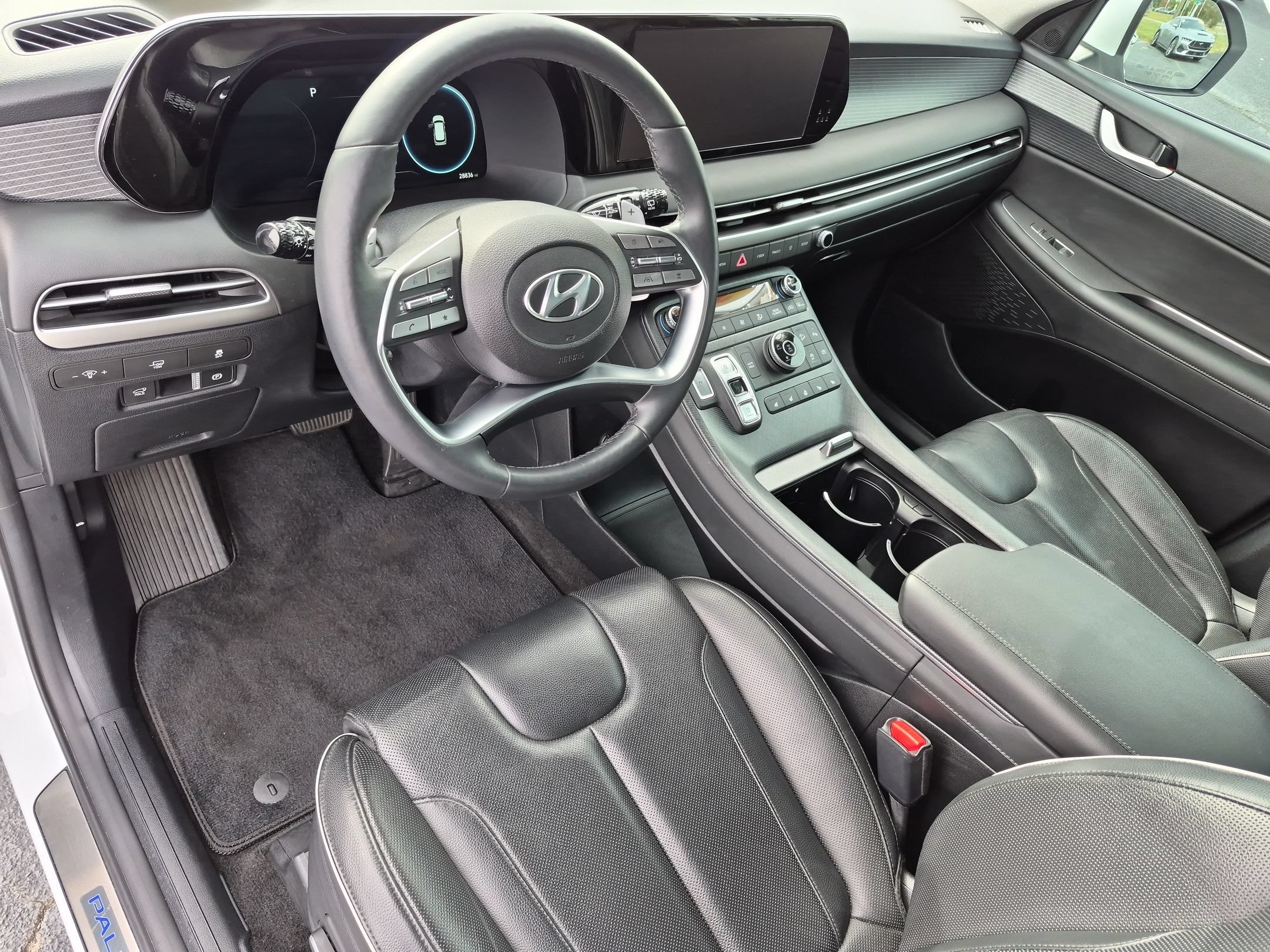 Used 2025 Hyper White Hyundai Limited image 16