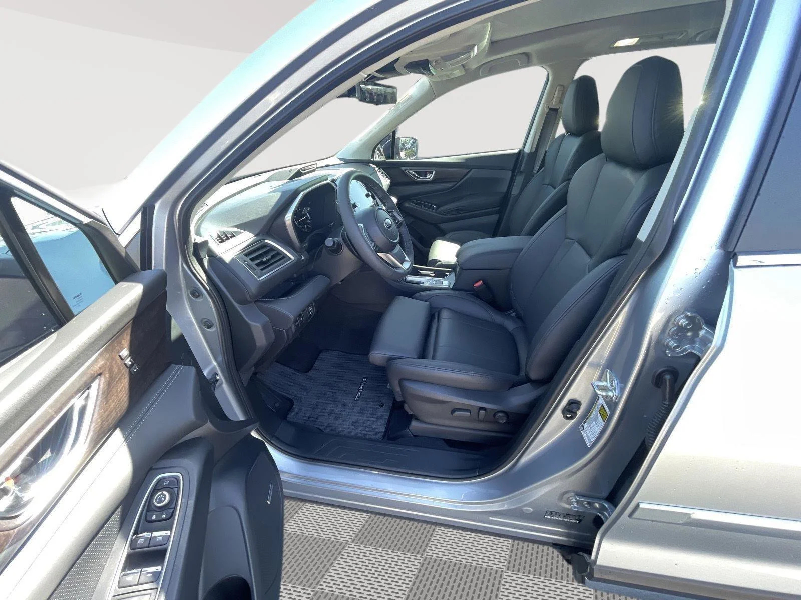 New 2026 Ice Silver Metallic Subaru Touring image 10