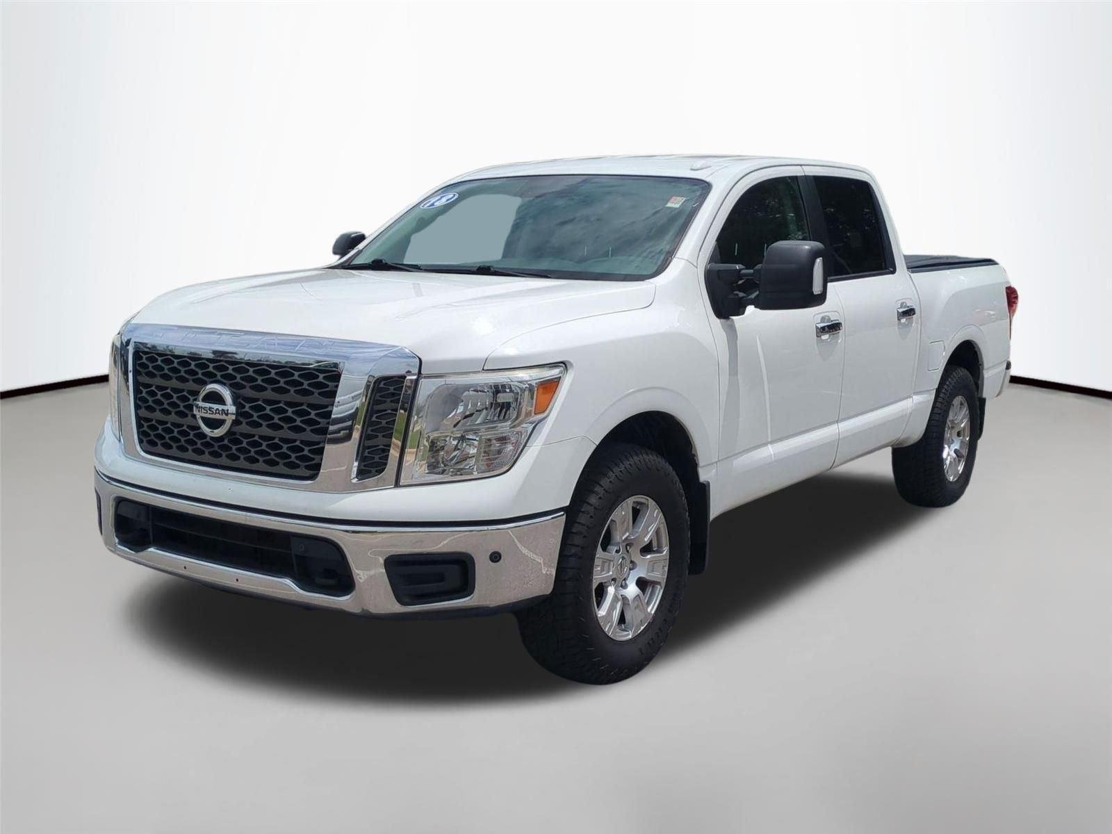 2018 Nissan Titan SV 4X4 Crew Cab's photo