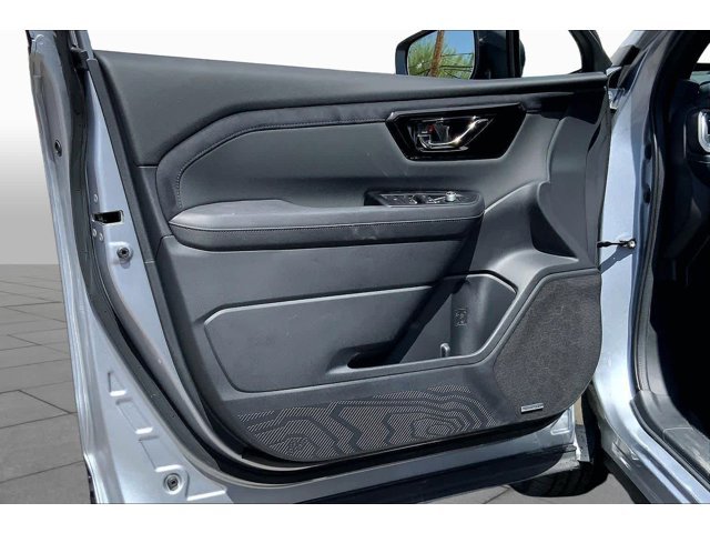 New 2026 ICE SILVER METALLIC Subaru Limited Hybrid image 10