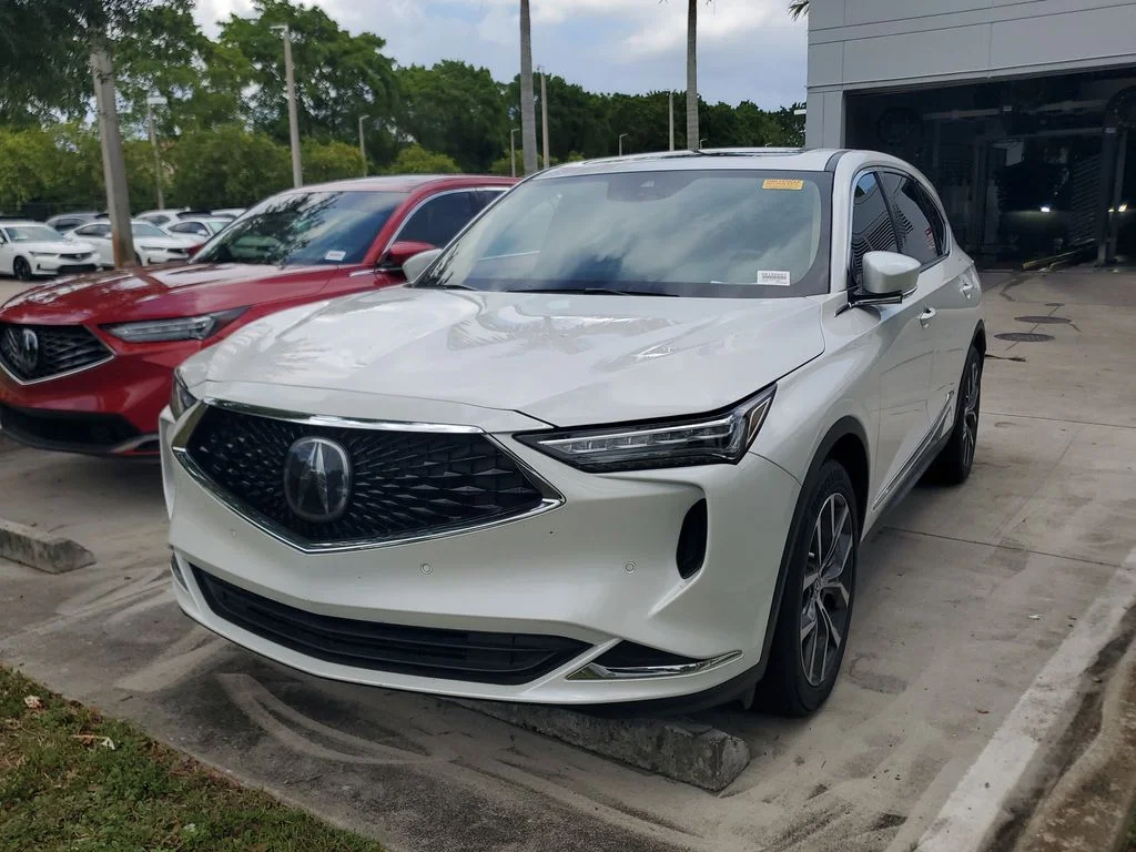 Used 2024 Silver Acura Technology image 3