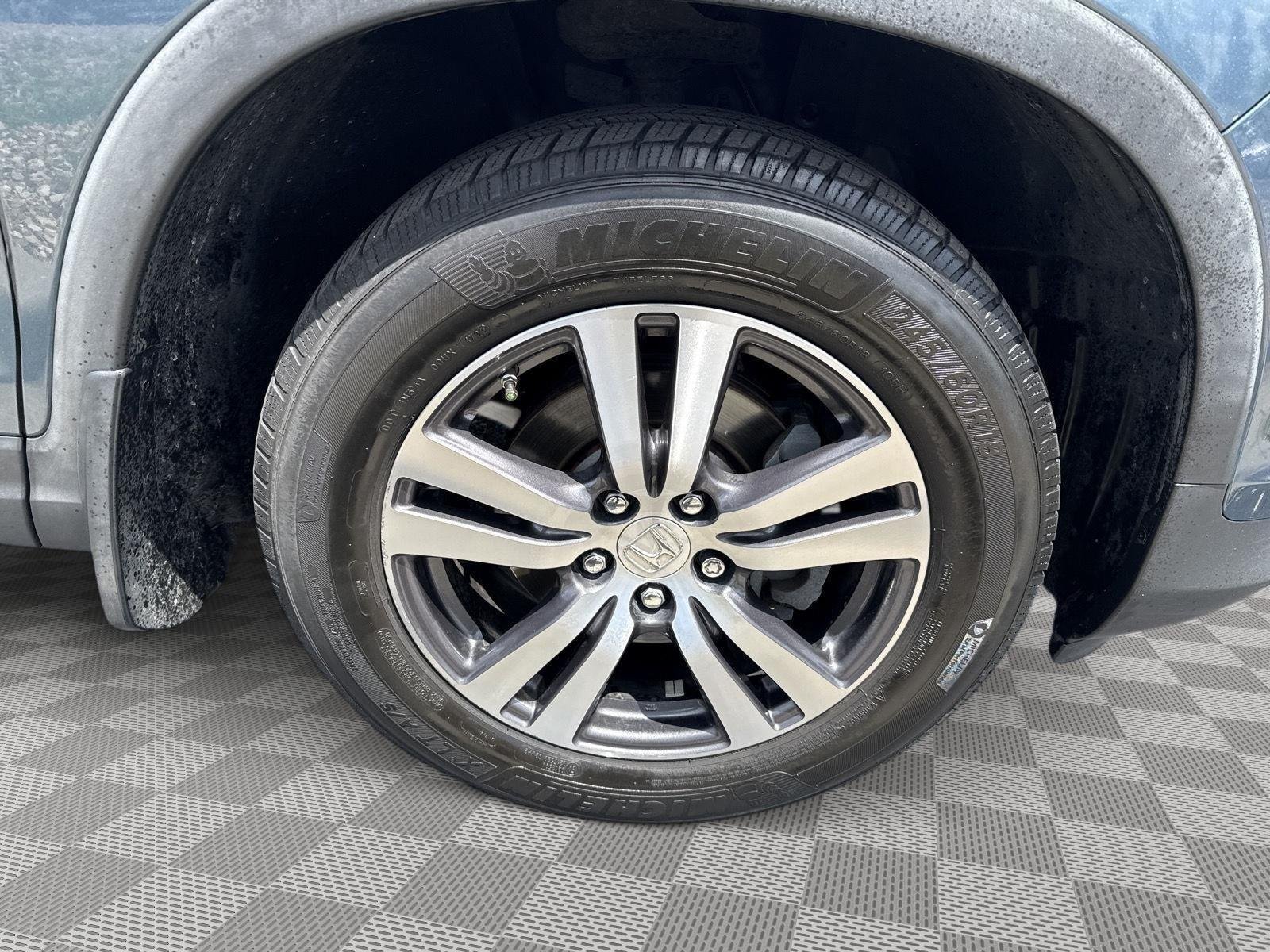 Used 2018 Steel Sapphire Metallic Honda EX-L image 17