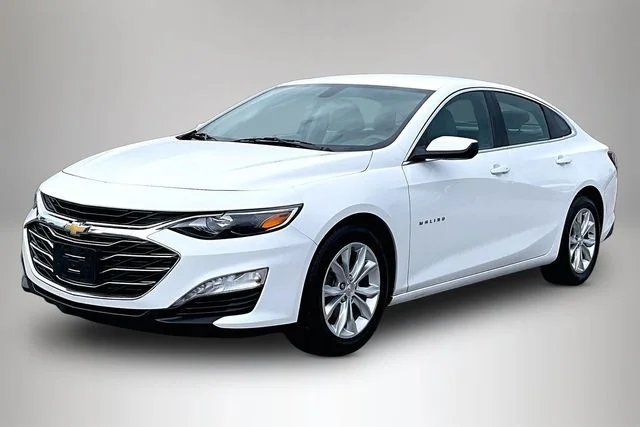 Used 2022 Chevrolet Malibu 1LT with VIN 1G1ZD5ST2NF136644 for sale in Florence, AL