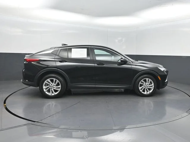 Used 2024 Black Buick Preferred image 27