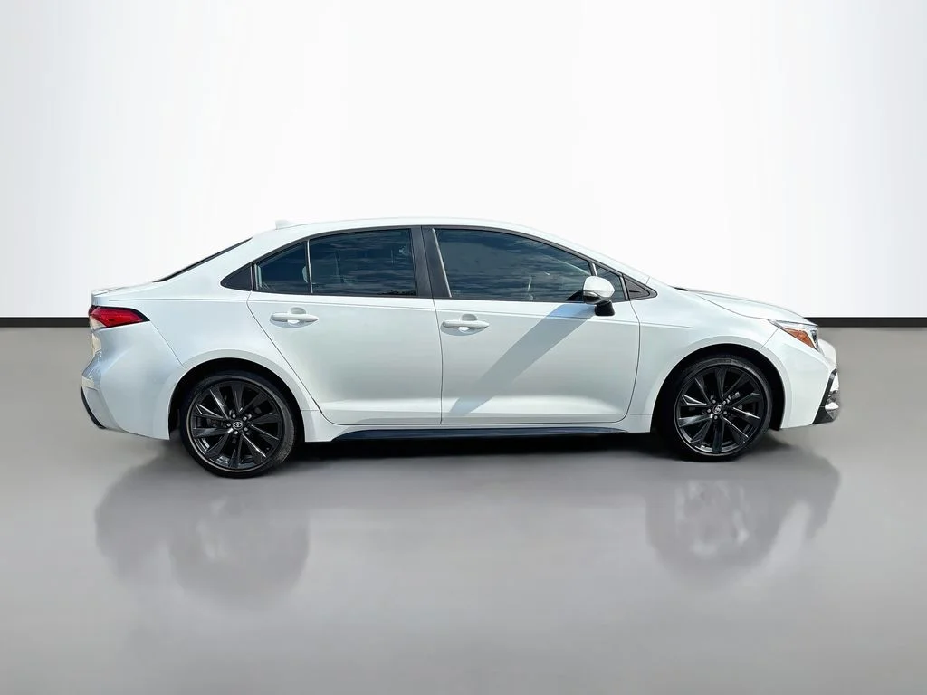 Used 2023 Pearl Toyota SE image 8