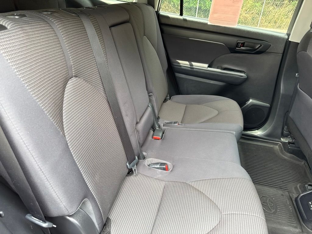 Used 2022 Gray Toyota L image 14