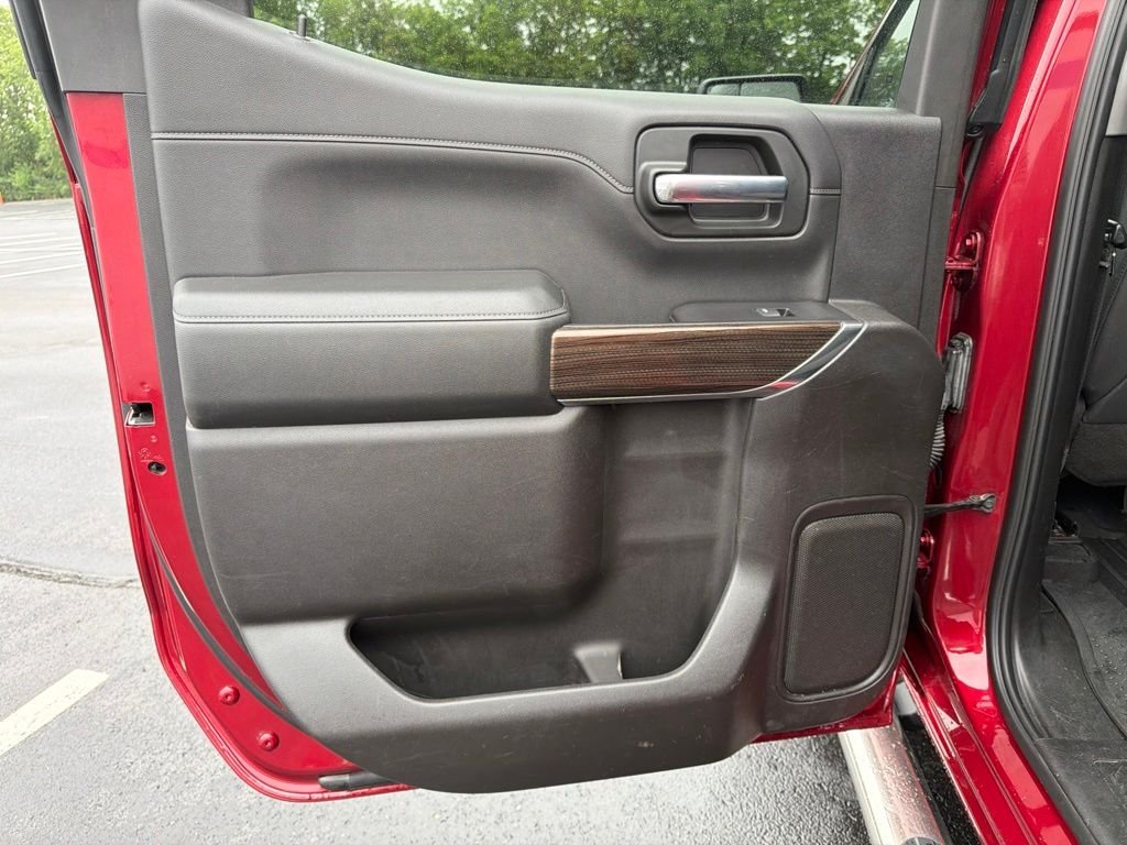 Used 2019 Red Tintcoat Chevrolet RST image 19
