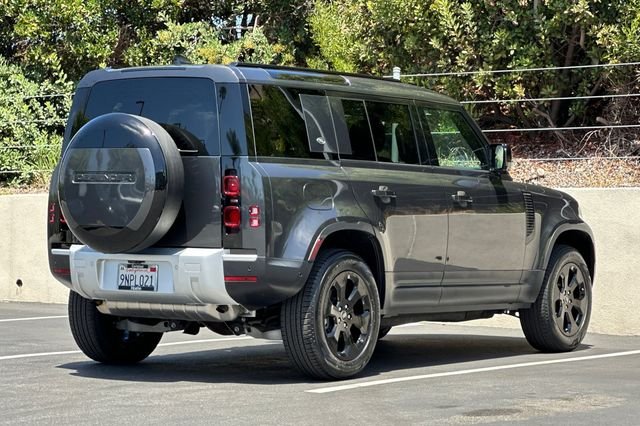Used 2024 Gray Land Rover S image 5